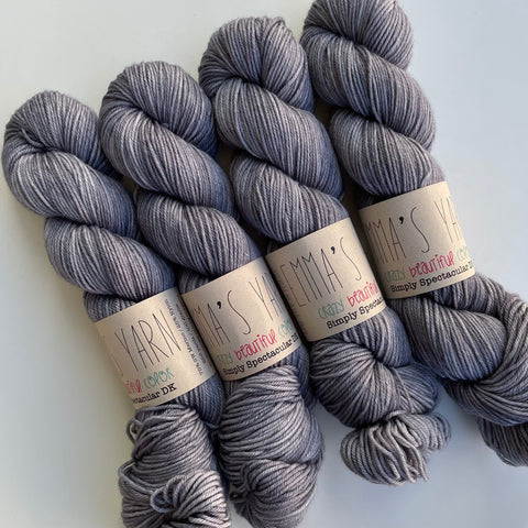 Grayscale - Simply Spectacular DK (6)