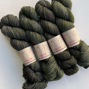Kale - Simply Spectacular DK SMALLS (3)